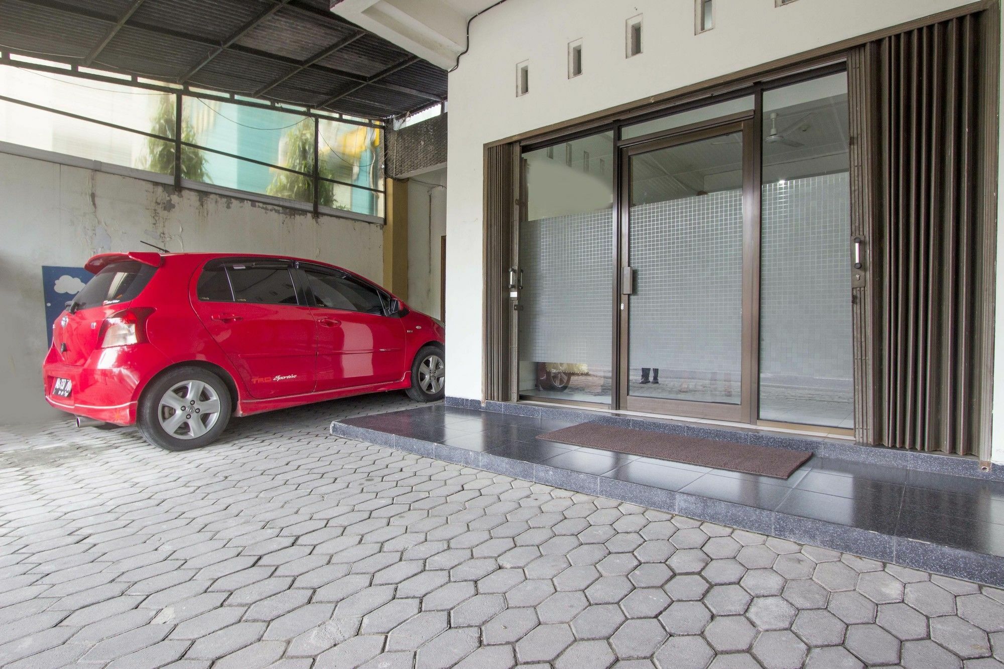 Reddoorz @ Rejowinangun Kota Gede Hotel Baturetno Exterior photo