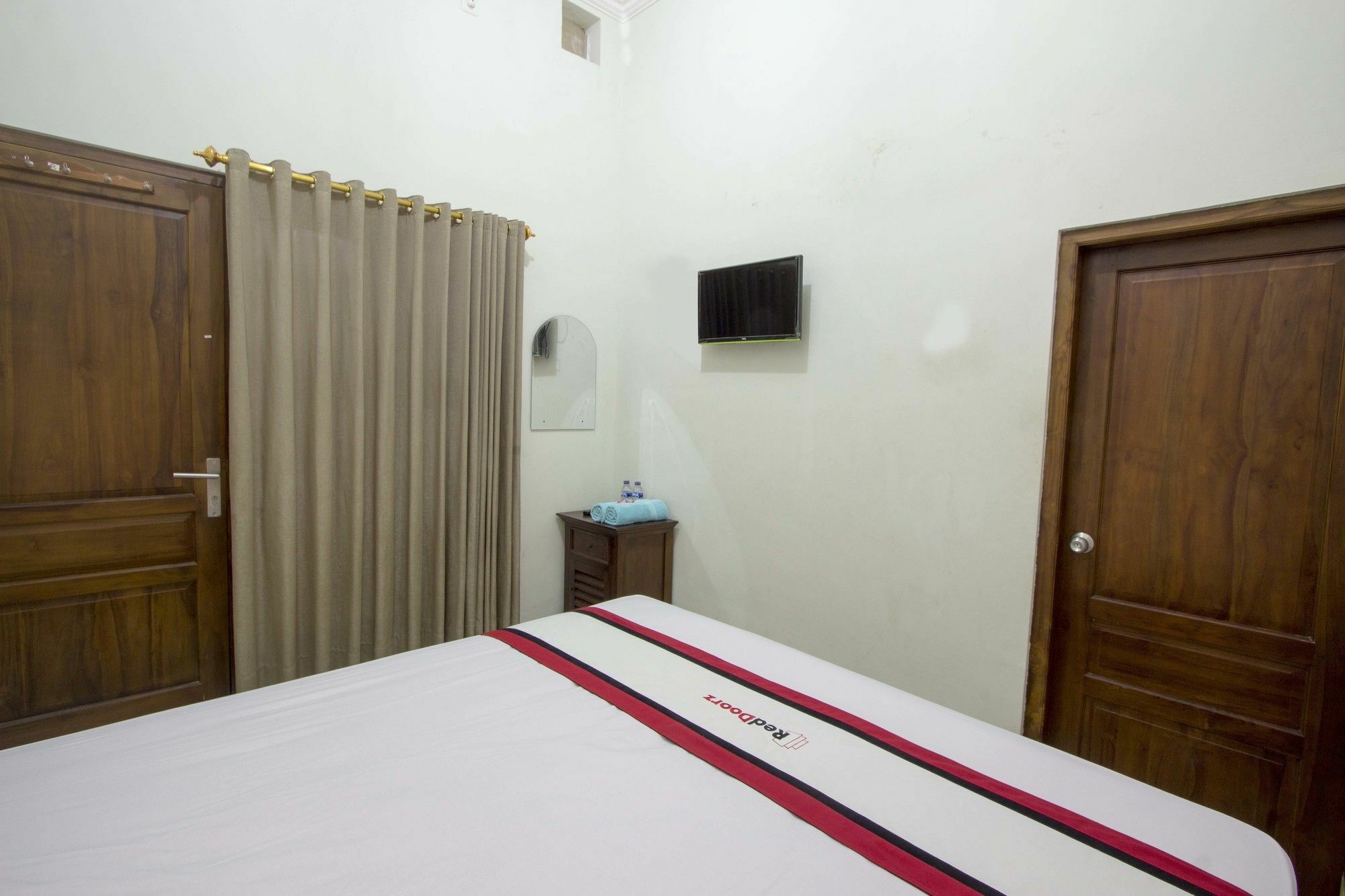 Reddoorz @ Rejowinangun Kota Gede Hotel Baturetno Exterior photo